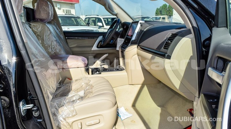 Big with watermark toyota land cruiser baa import dubai 1850