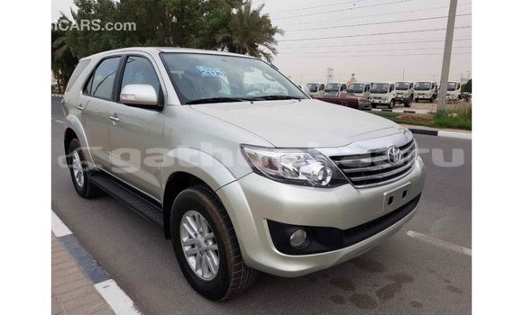 Buy Import Toyota Fortuner Other Car in Import - Dubai in Baa Buy Import Toyota Fortuner Other Car in Import - Dubai in Baa