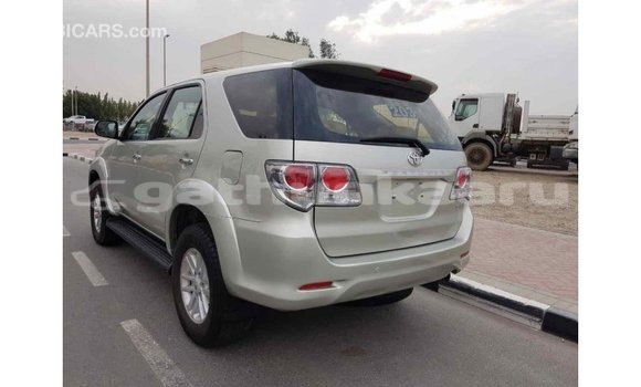 Buy Import Toyota Fortuner Other Car in Import - Dubai in Baa Buy Import Toyota Fortuner Other Car in Import - Dubai in Baa