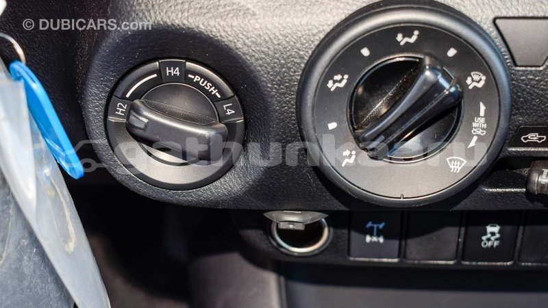 Big with watermark toyota hilux baa import dubai 1852