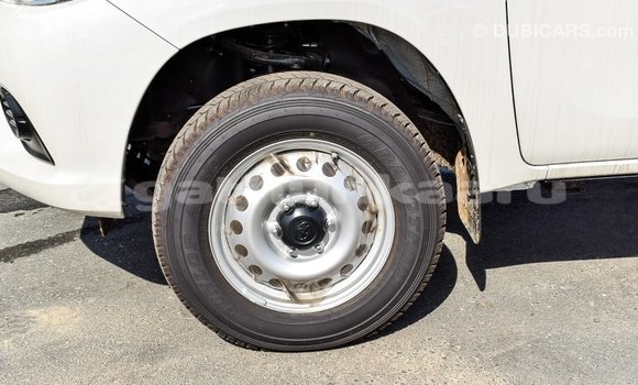Buy Import Toyota Hilux White Car in Import - Dubai in Baa Buy Import Toyota Hilux White Car in Import - Dubai in Baa