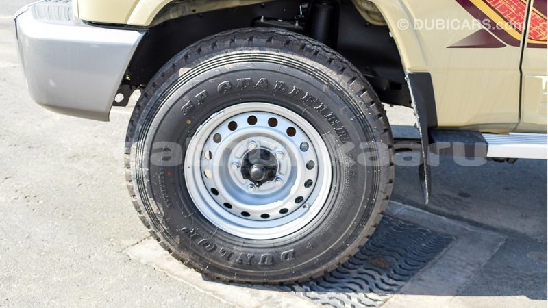 Big with watermark toyota land cruiser baa import dubai 1853