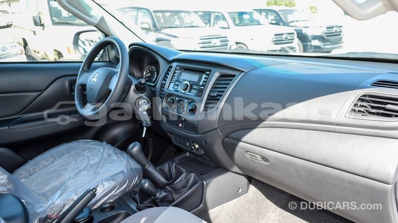 Big with watermark mitsubishi l200 baa import dubai 1854