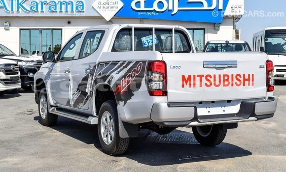 Buy Import Mitsubishi L200 White Car in Import - Dubai in Baa Buy Import Mitsubishi L200 White Car in Import - Dubai in Baa
