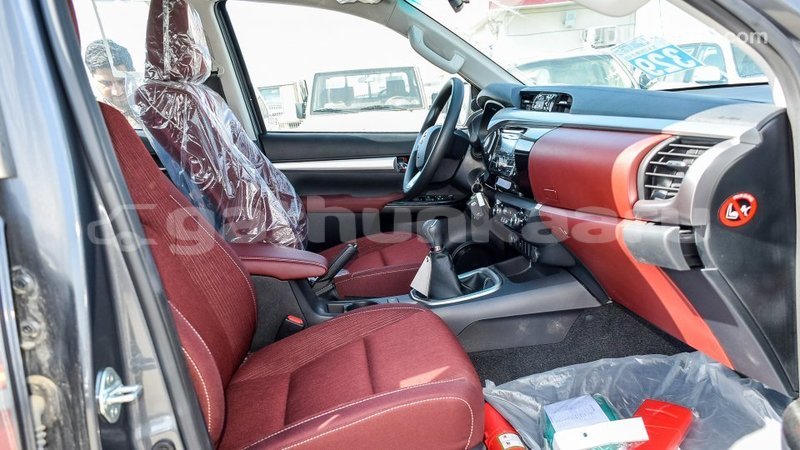 Big with watermark toyota hilux baa import dubai 1860