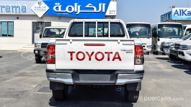 Big with watermark toyota hilux baa import dubai 1862