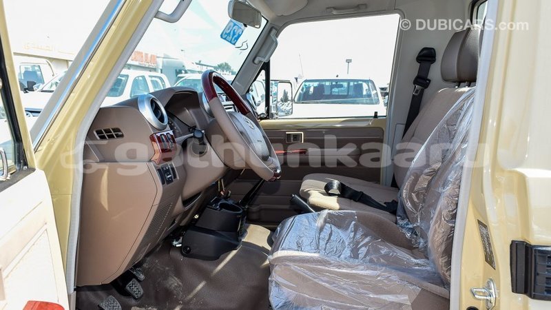 Big with watermark toyota land cruiser baa import dubai 1863