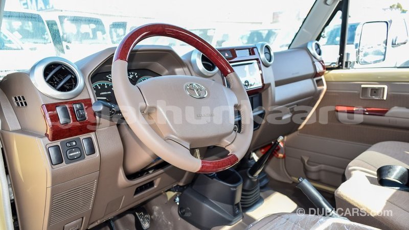 Big with watermark toyota land cruiser baa import dubai 1863