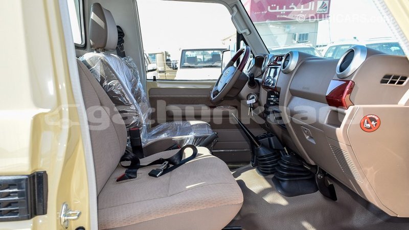 Big with watermark toyota land cruiser baa import dubai 1863