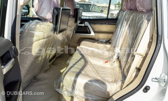 Buy Import Toyota Land Cruiser White Car in Import - Dubai in Baa Buy Import Toyota Land Cruiser White Car in Import - Dubai in Baa