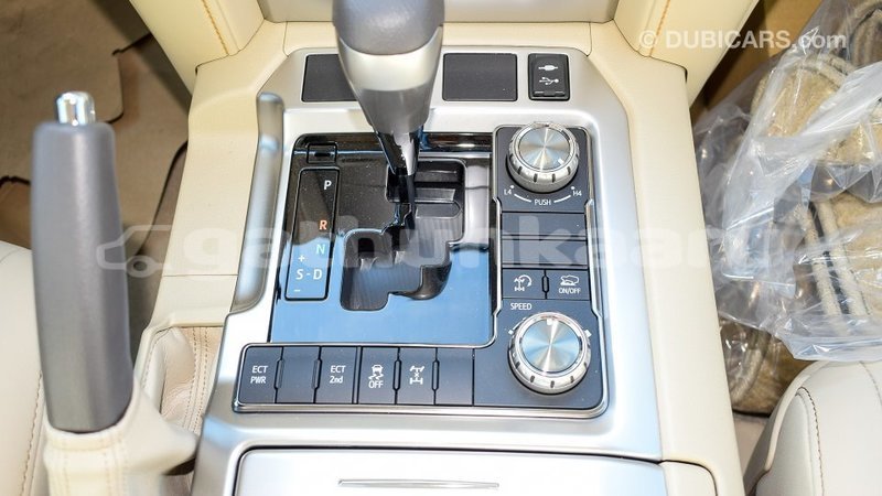 Big with watermark toyota land cruiser baa import dubai 1865