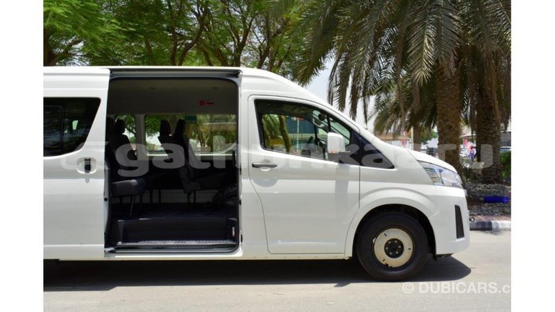 Big with watermark toyota hiace baa import dubai 1870
