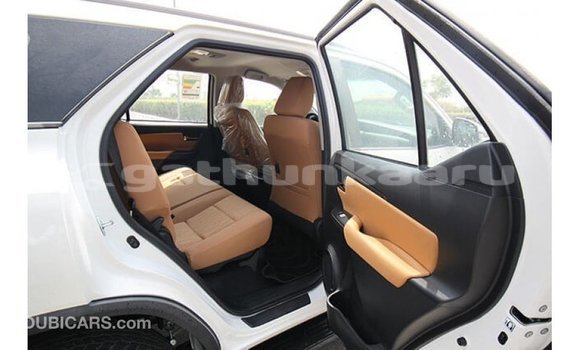 Buy Import Toyota Fortuner White Car in Import - Dubai in Baa Buy Import Toyota Fortuner White Car in Import - Dubai in Baa