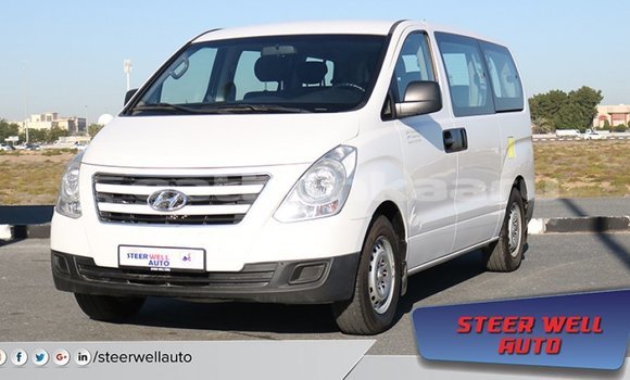 Buy Import Hyundai Chorus White Truck in Import - Dubai in Baa