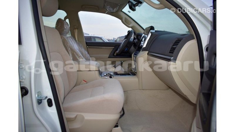 Big with watermark toyota land cruiser baa import dubai 1902
