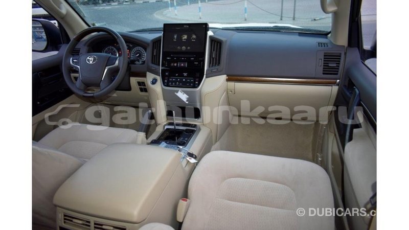 Big with watermark toyota land cruiser baa import dubai 1902