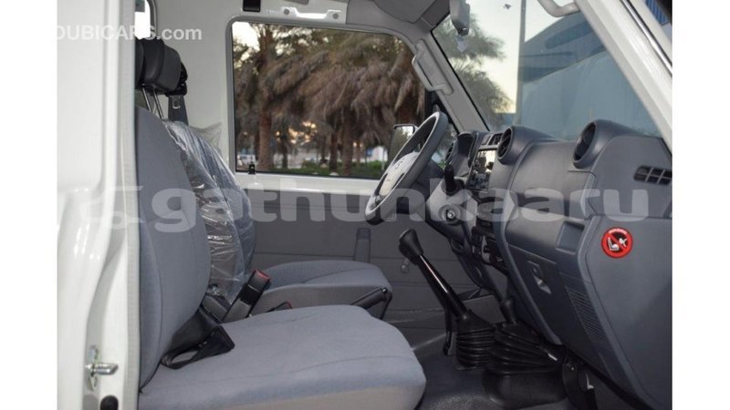 Big with watermark toyota land cruiser baa import dubai 1903