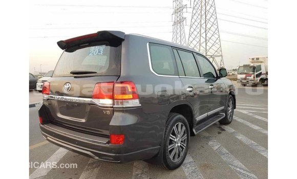 Buy Import Toyota Land Cruiser Other Car in Import - Dubai in Baa Buy Import Toyota Land Cruiser Other Car in Import - Dubai in Baa