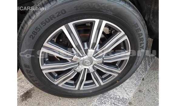 Buy Import Toyota Land Cruiser Other Car in Import - Dubai in Baa Buy Import Toyota Land Cruiser Other Car in Import - Dubai in Baa