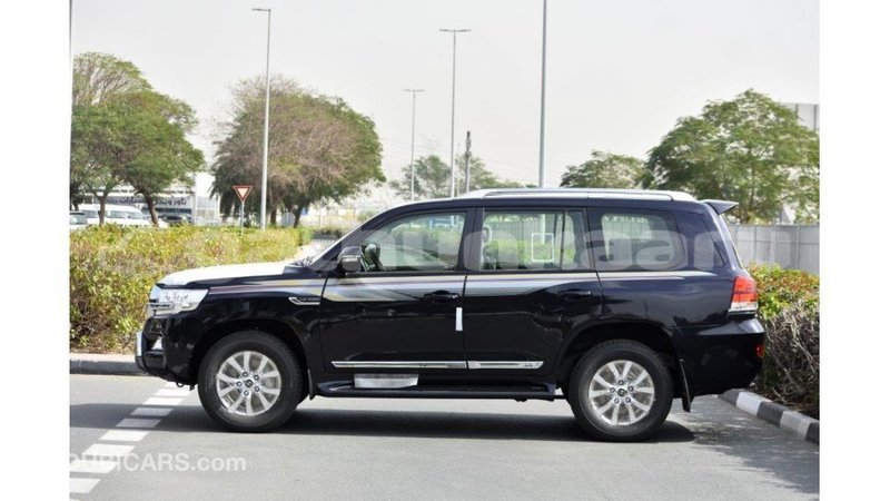 Big with watermark toyota land cruiser baa import dubai 1911