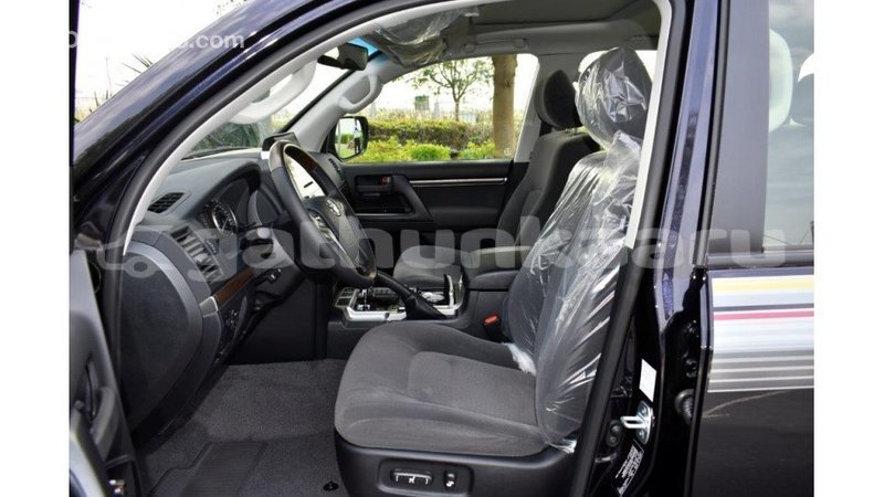 Big with watermark toyota land cruiser baa import dubai 1911