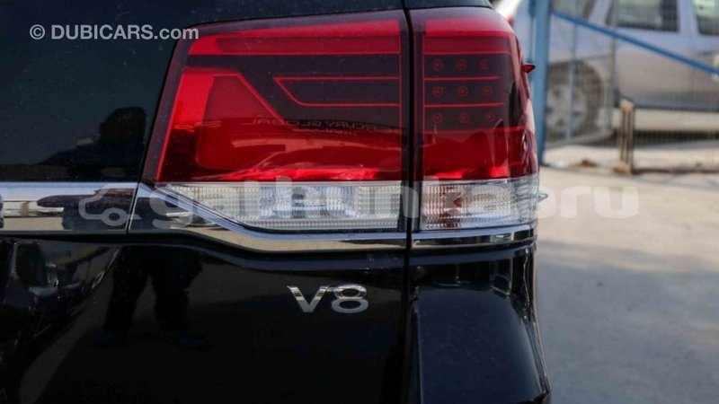 Big with watermark toyota land cruiser baa import dubai 1912