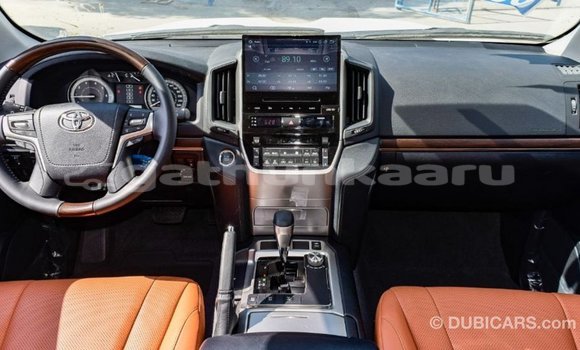 Buy Import Toyota Land Cruiser White Car in Import - Dubai in Baa Buy Import Toyota Land Cruiser White Car in Import - Dubai in Baa