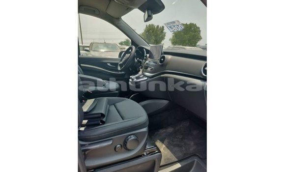 Buy Import Mercedes-Benz 250 Black Car in Import - Dubai in Baa Buy Import Mercedes-Benz 250 Black Car in Import - Dubai in Baa