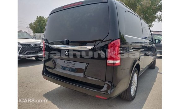 Buy Import Mercedes-Benz 250 Black Car in Import - Dubai in Baa Buy Import Mercedes-Benz 250 Black Car in Import - Dubai in Baa