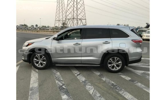 Buy Import Toyota Highlander Other Car in Import - Dubai in Baa Buy Import Toyota Highlander Other Car in Import - Dubai in Baa