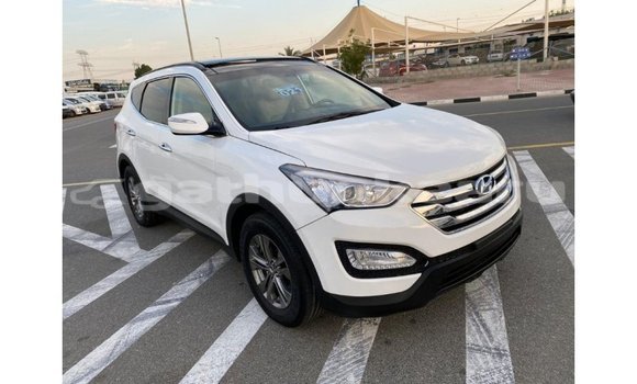 Buy Import Hyundai Santa Fe White Car in Import - Dubai in Baa Buy Import Hyundai Santa Fe White Car in Import - Dubai in Baa