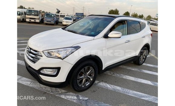 Buy Import Hyundai Santa Fe White Car in Import - Dubai in Baa Buy Import Hyundai Santa Fe White Car in Import - Dubai in Baa