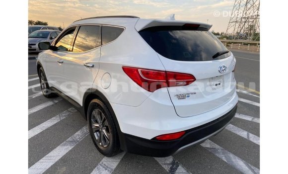 Buy Import Hyundai Santa Fe White Car in Import - Dubai in Baa Buy Import Hyundai Santa Fe White Car in Import - Dubai in Baa
