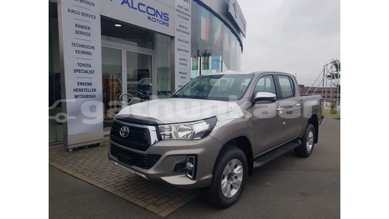 Big with watermark toyota hilux baa import dubai 1928