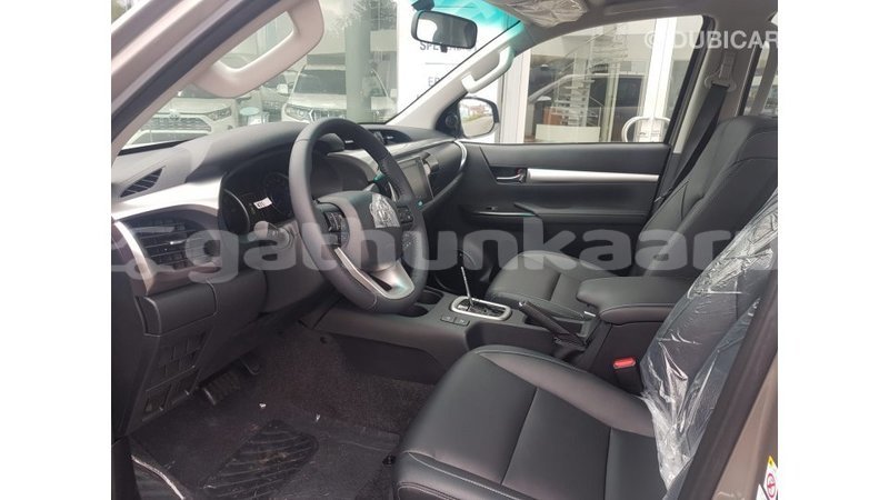 Big with watermark toyota hilux baa import dubai 1928