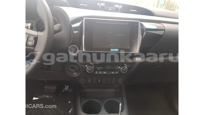 Big with watermark toyota hilux baa import dubai 1928