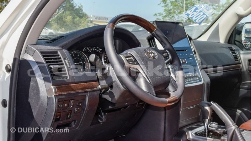 Big with watermark toyota land cruiser baa import dubai 1931