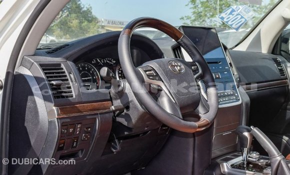 Buy Import Toyota Land Cruiser White Car in Import - Dubai in Baa Buy Import Toyota Land Cruiser White Car in Import - Dubai in Baa
