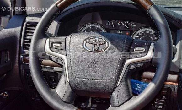Buy Import Toyota Land Cruiser White Car in Import - Dubai in Baa Buy Import Toyota Land Cruiser White Car in Import - Dubai in Baa