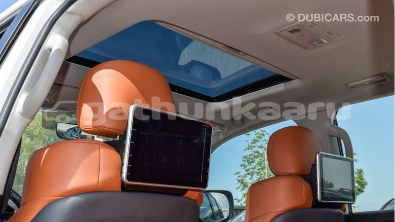 Big with watermark toyota land cruiser baa import dubai 1931