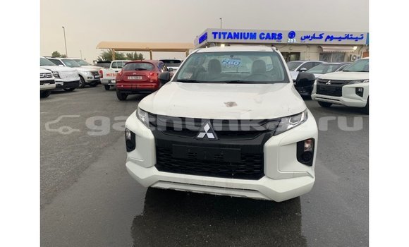 Buy Import Mitsubishi L200 White Car in Import - Dubai in Baa Buy Import Mitsubishi L200 White Car in Import - Dubai in Baa