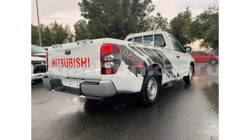Big with watermark mitsubishi l200 baa import dubai 1939