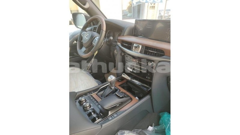 Big with watermark lexus lx baa import dubai 1941
