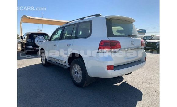 Buy Import Toyota Land Cruiser White Car in Import - Dubai in Baa Buy Import Toyota Land Cruiser White Car in Import - Dubai in Baa