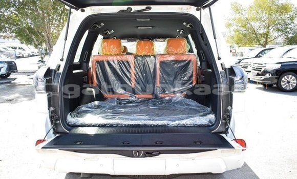 Buy Import Lexus LX White Car in Import - Dubai in Baa Buy Import Lexus LX White Car in Import - Dubai in Baa