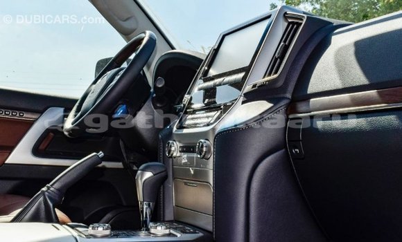 Buy Import Toyota Land Cruiser Black Car in Import - Dubai in Baa Buy Import Toyota Land Cruiser Black Car in Import - Dubai in Baa