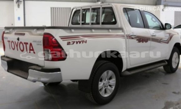 Buy Import Toyota Hilux White Car in Import - Dubai in Baa Buy Import Toyota Hilux White Car in Import - Dubai in Baa
