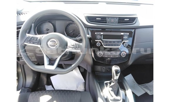 Buy Import Nissan Evalia Other Truck in Import - Dubai in Baa Buy Import Nissan Evalia Other Truck in Import - Dubai in Baa