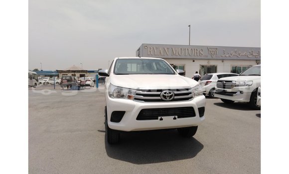 Buy Import Toyota Hilux White Car in Import - Dubai in Baa Buy Import Toyota Hilux White Car in Import - Dubai in Baa