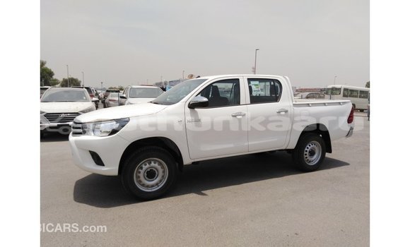 Buy Import Toyota Hilux White Car in Import - Dubai in Baa Buy Import Toyota Hilux White Car in Import - Dubai in Baa